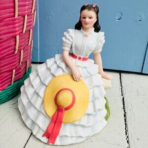 Vintage 80s Avon Scarlett O'Hara Figurine "Gone With the Wind" Movie Memorabilia